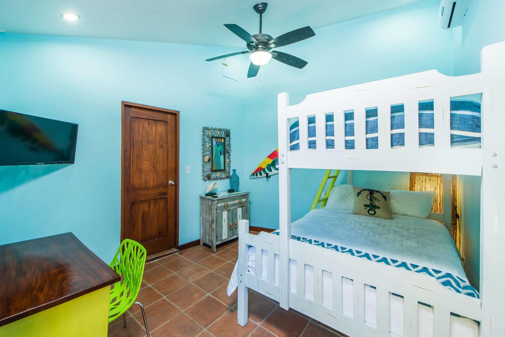 Sirena Serena B&B And Retreat Tamarindo Exterior photo